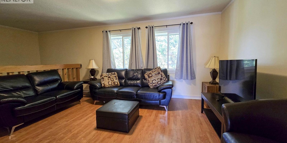 10 GANDER CRESCENT Kitimat Photo 3 10 GANDER CRESCENT Kitimat Photo 3